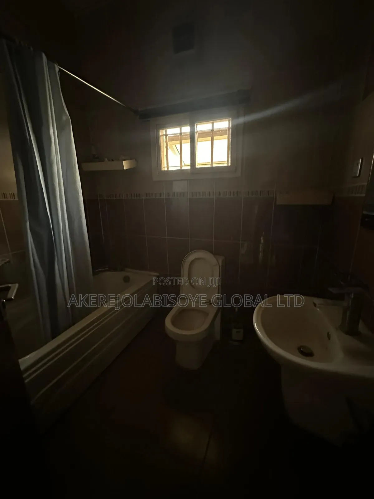 4bdrm Duplex in In An Estate for rent in Life Camp