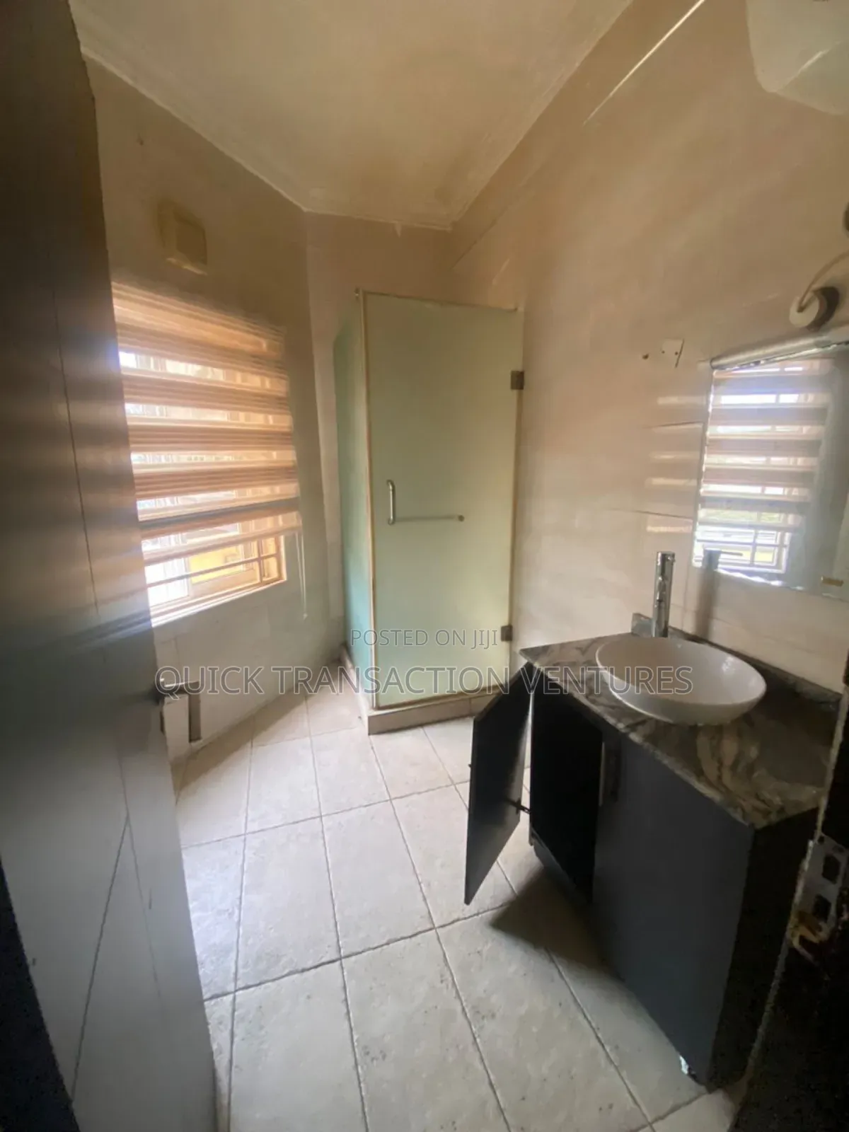 3bdrm Block of Flats in Pinnock Beach Estate, Osapa london for rent in Osapa london