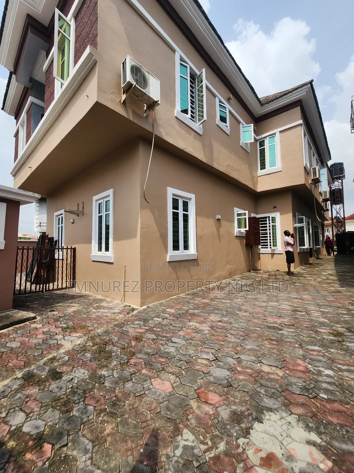 Mini Flat in Ikota Lekki County for rent in Ikota