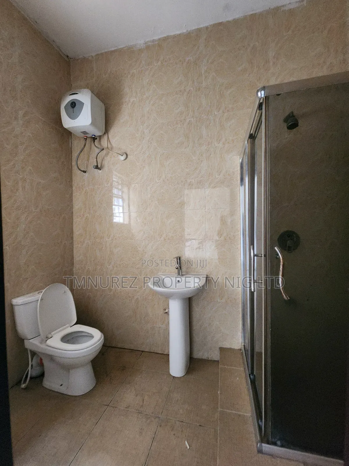 Mini Flat in Ikota Lekki County for rent in Ikota