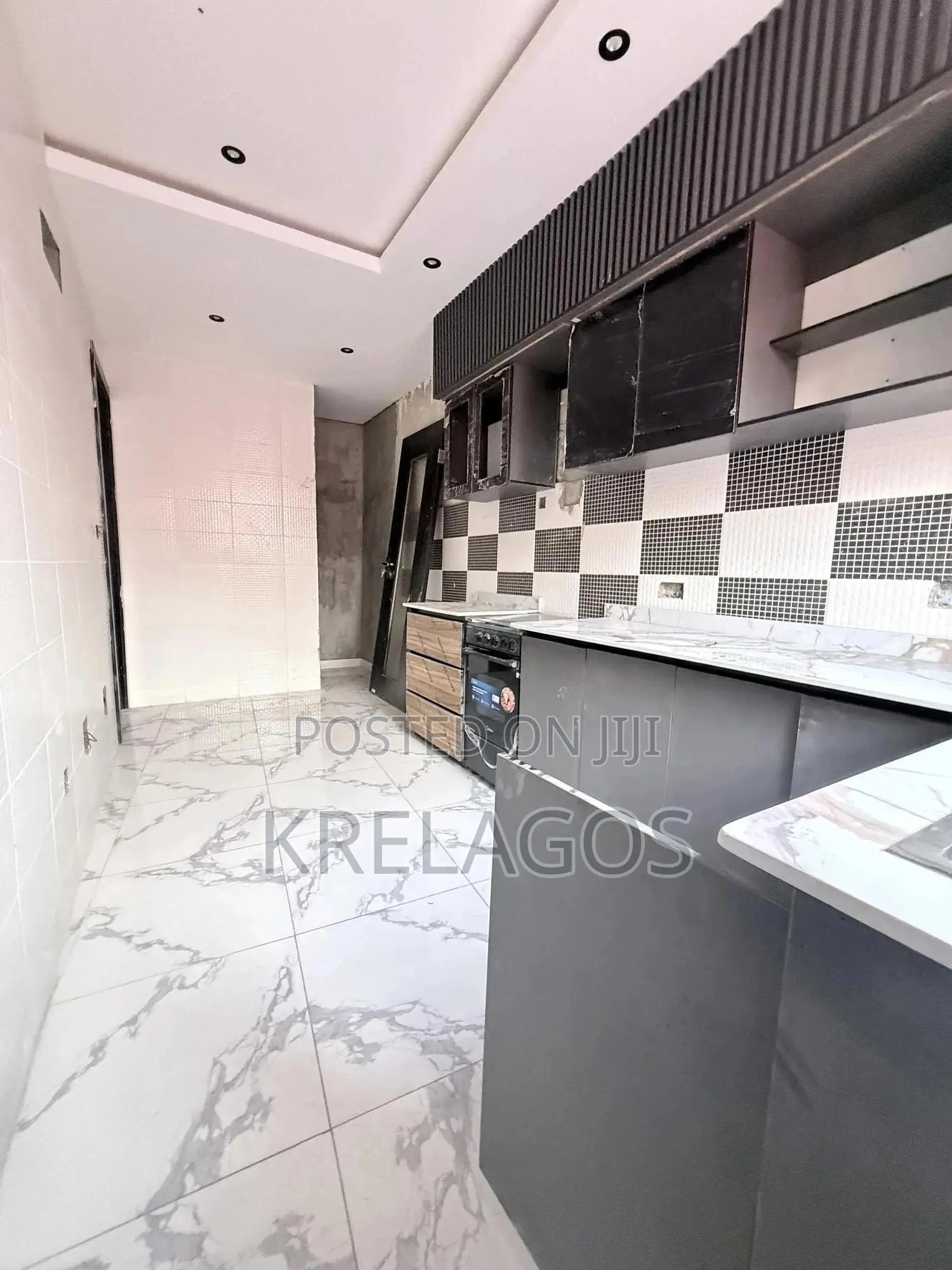 2bdrm Apartment In Ikate For Sale in Ikate