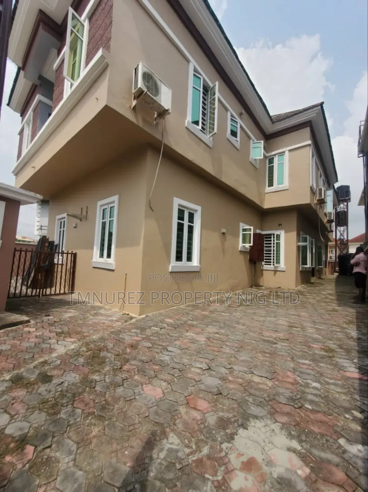 Mini Flat in Lekki County Ikota for rent in Ikota