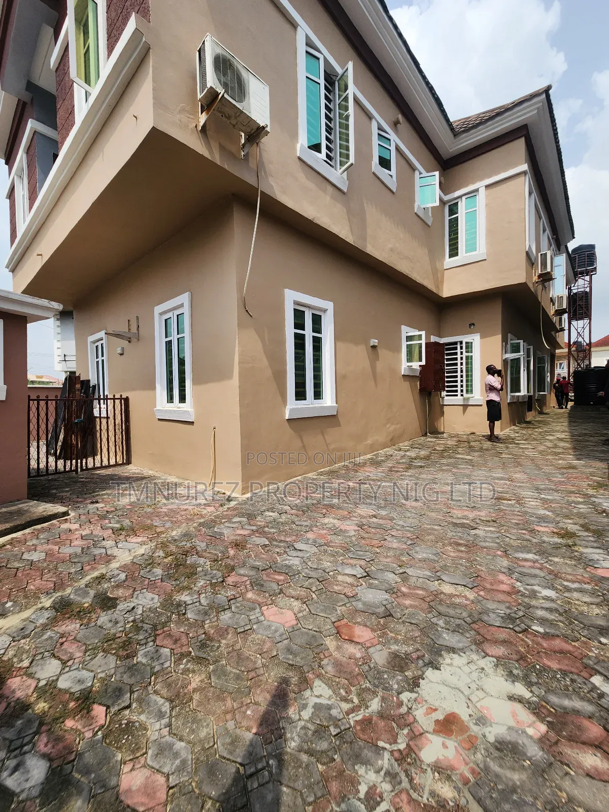 Mini Flat in Lekki County Ikota for rent in Ikota