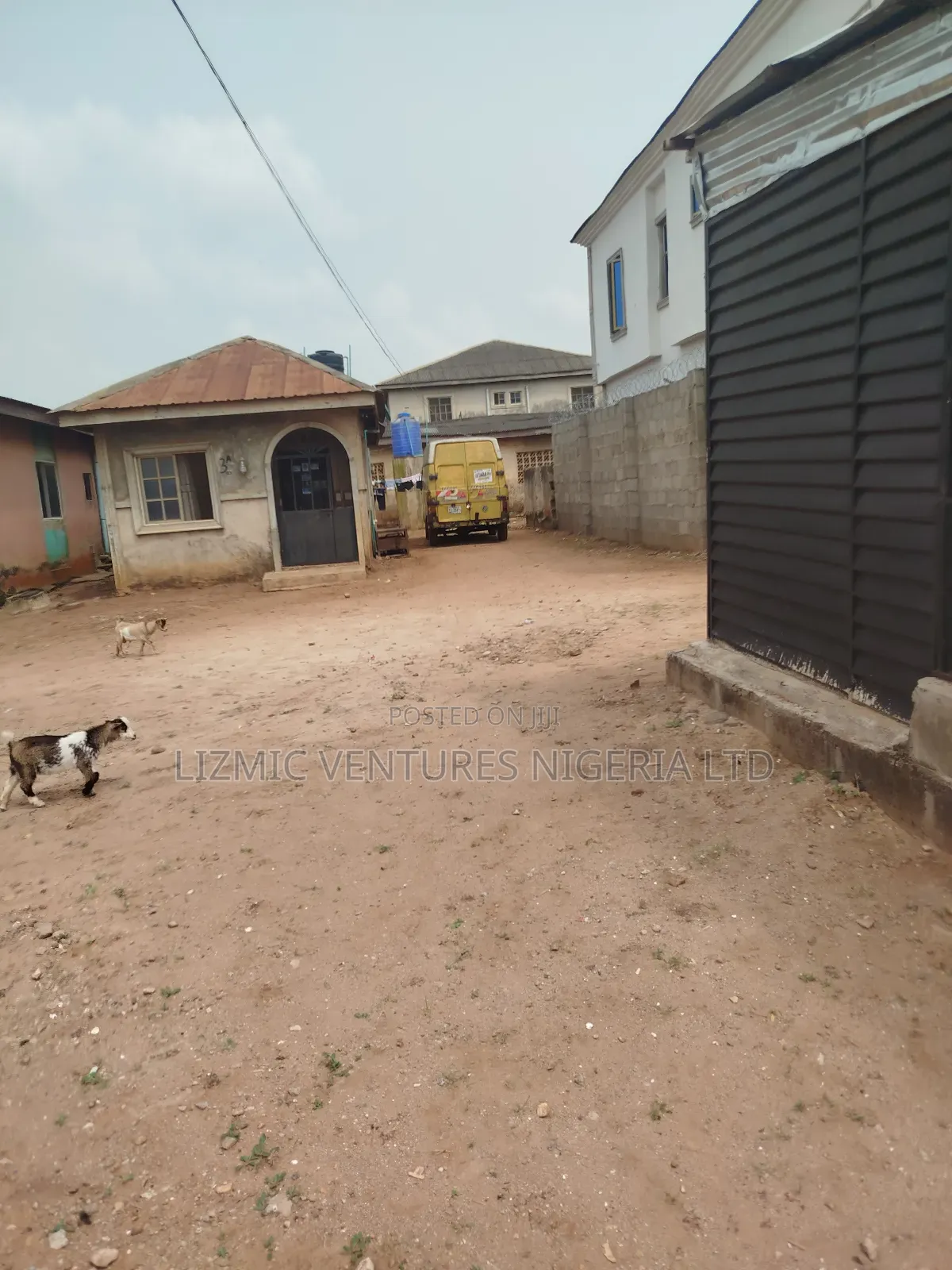 3bdrm Apartment in Agric Estate, Igando / Ikotun/Igando for sale in Igando / Ikotun/Igando