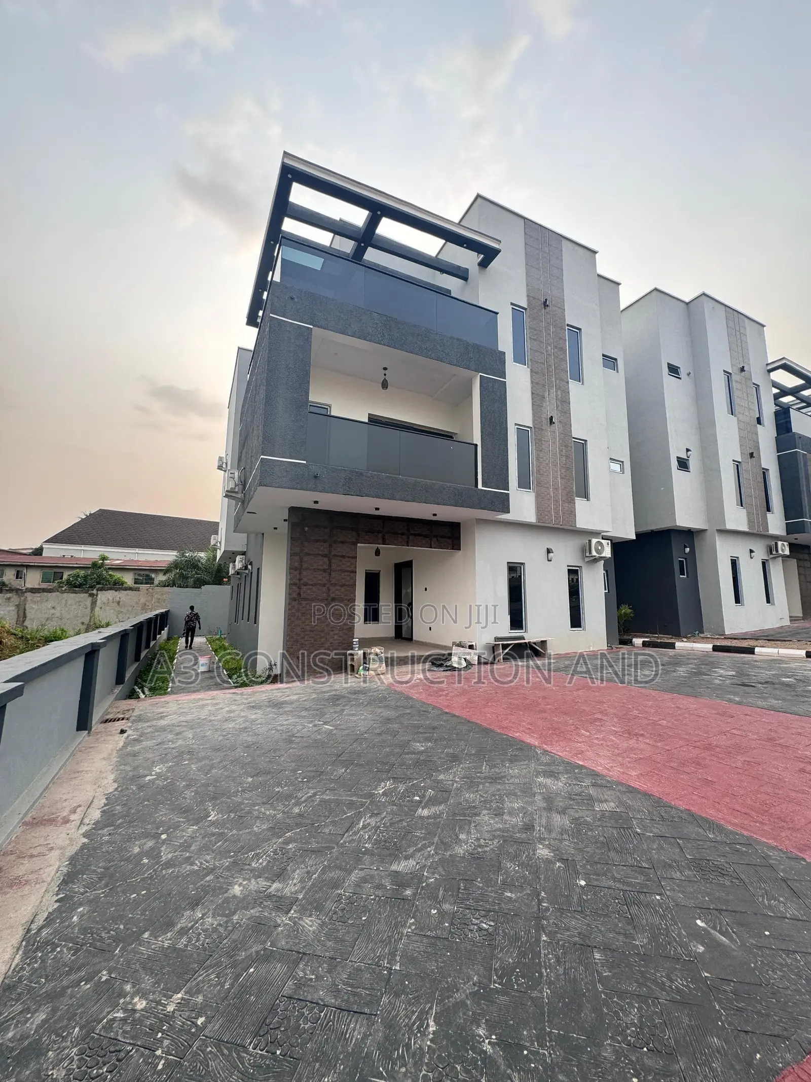 5bdrm Penthouse in Eng Lere Adigun Gra,, Basorun for rent in Basorun