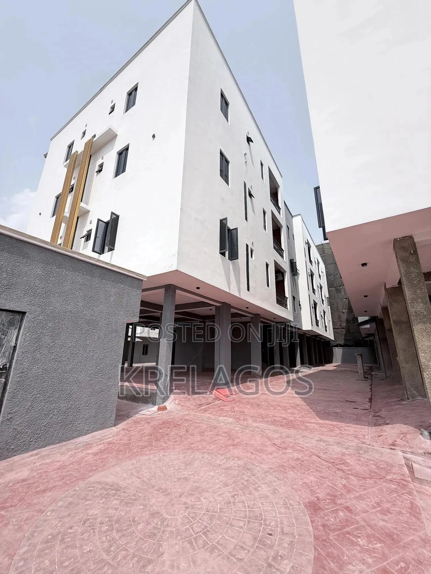 3bdrm Apartment In Ikate, Lekki For Sale in Ikate