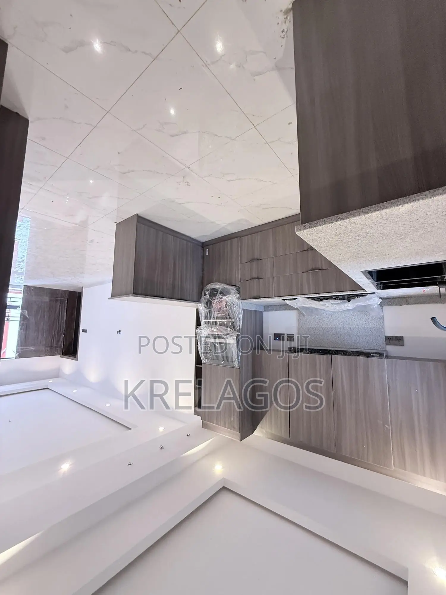 3bdrm Apartment In Ikate, Lekki For Sale in Ikate