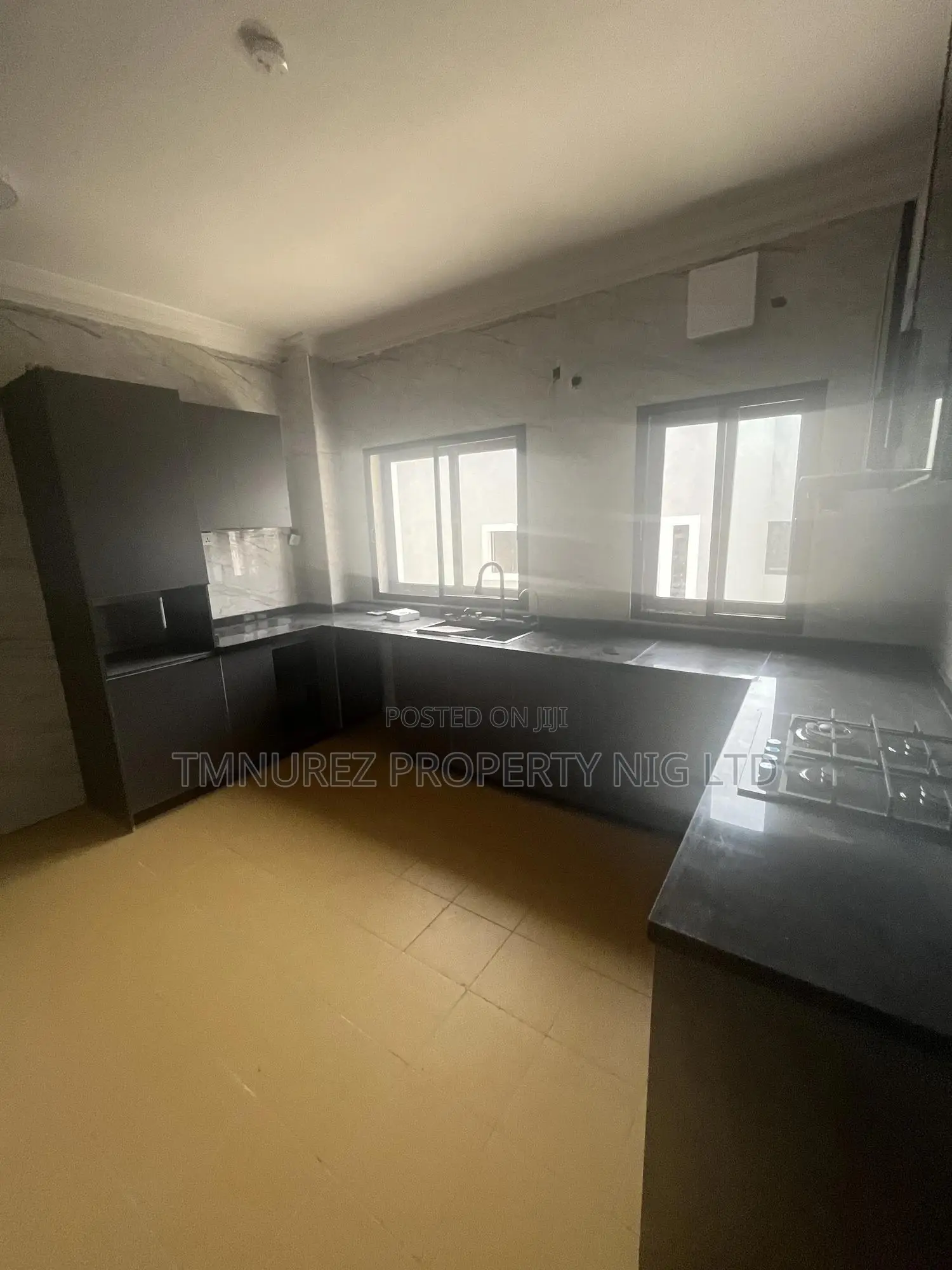 4bdrm Apartment in Lekki Phase 1 for rent in Lekki