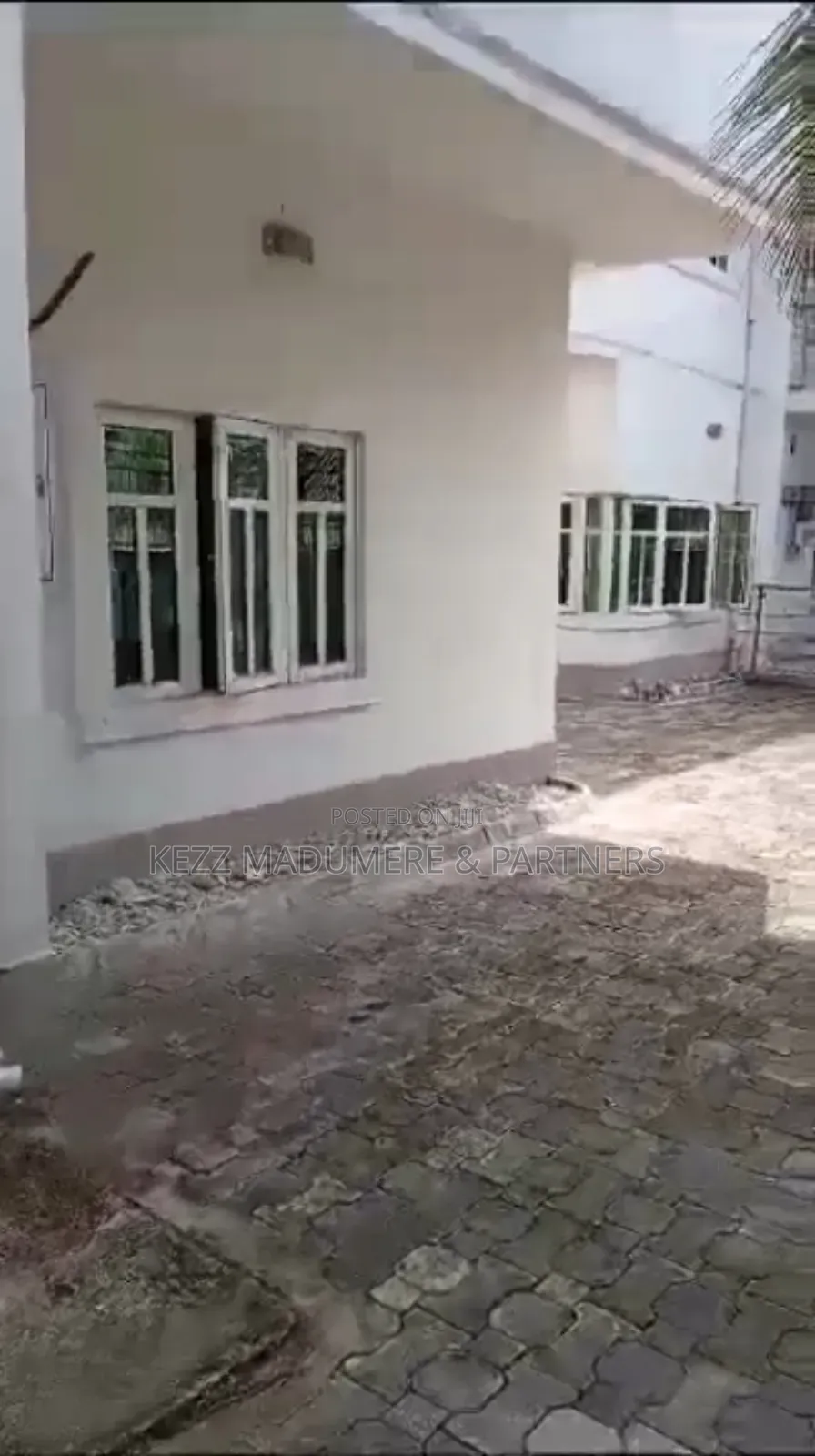 Furnished 4bdrm Duplex in Stadium Road , Port for sale in Port-Harcourt