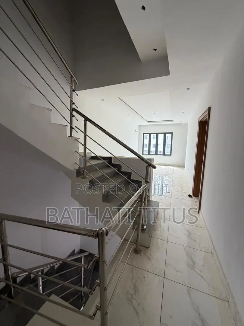 4bdrm Duplex in Jahi for sale in Jahi