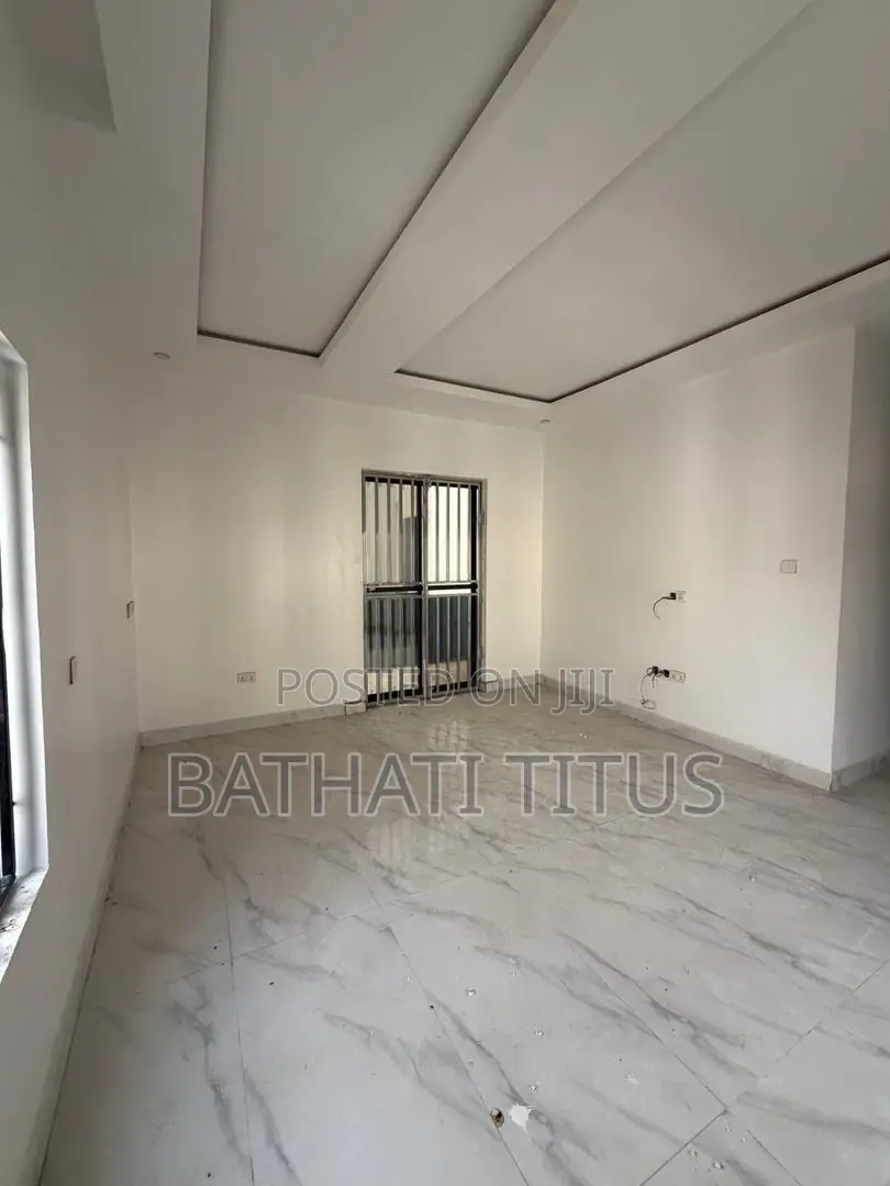 4bdrm Duplex in Wuye for sale in Wuye