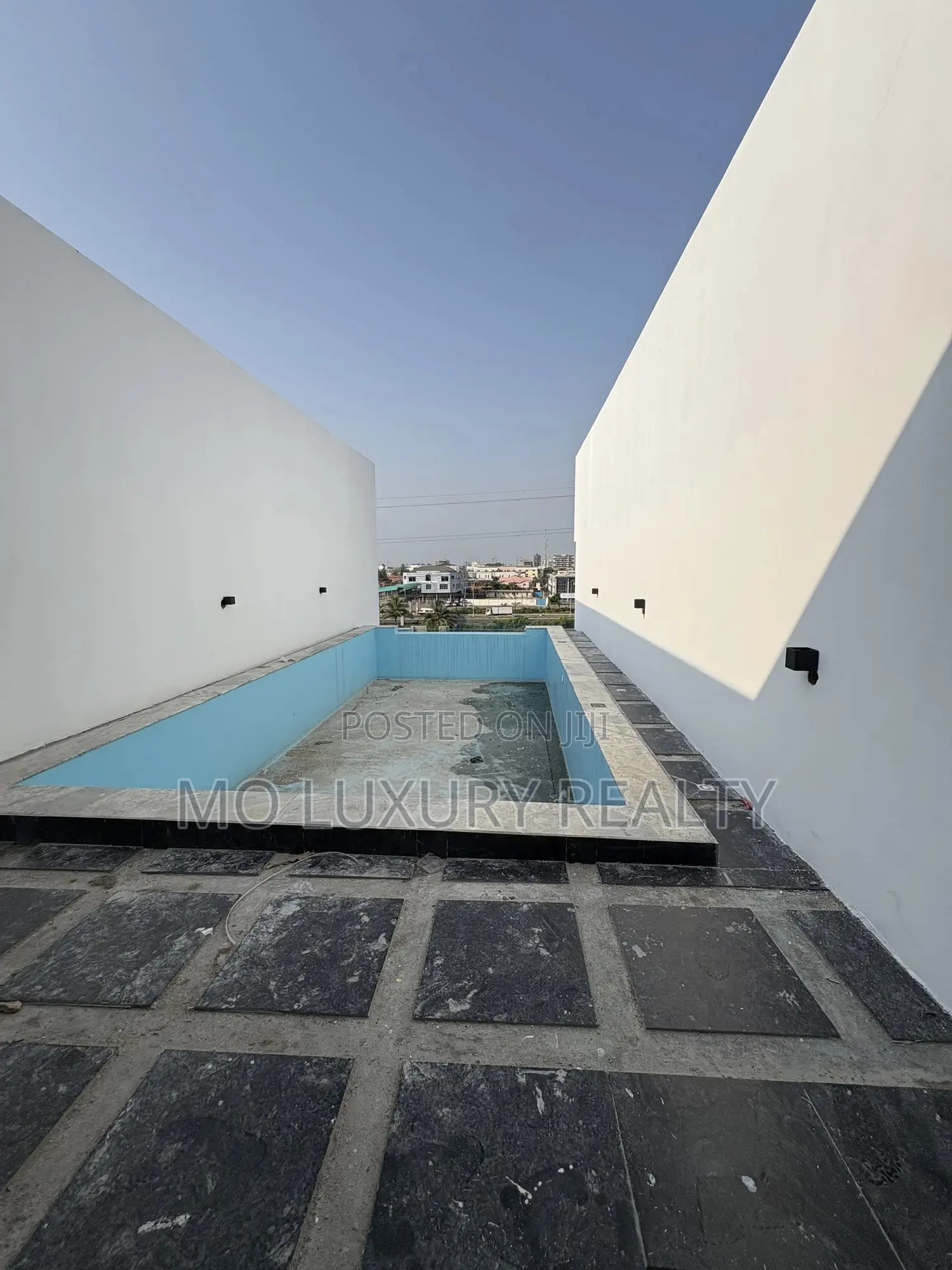 2bdrm Apartment in Ikate for sale in Ikate