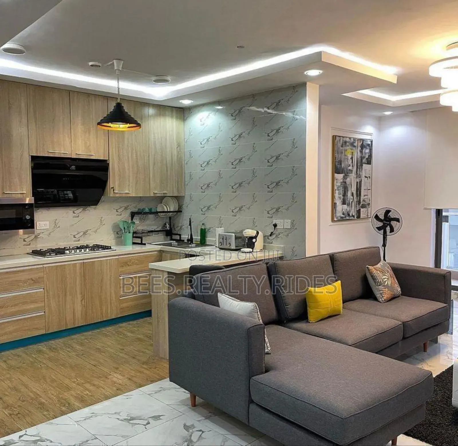 Lovely 1 Bedroom Apartment With a Pool, Gym and an Elevator in Lekki Phase 1