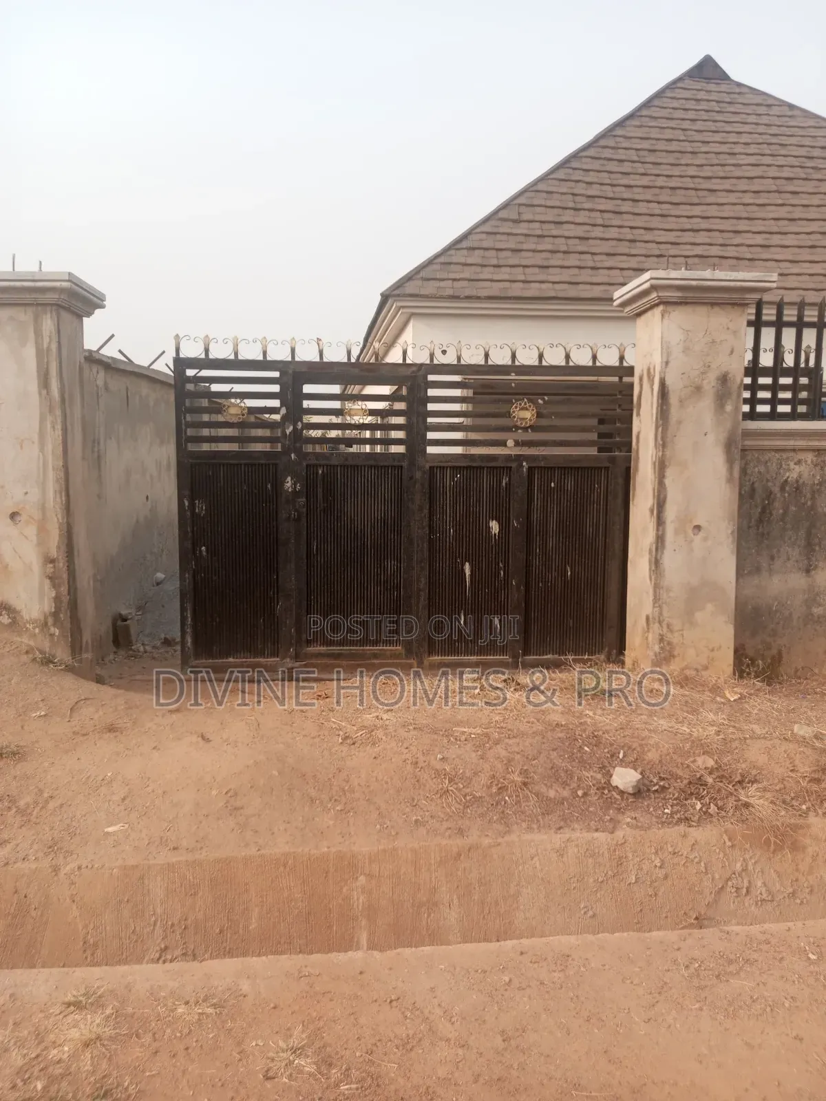 3bdrm Bungalow in Hajj Camp Gwagwalada for sale in Gwagwalada