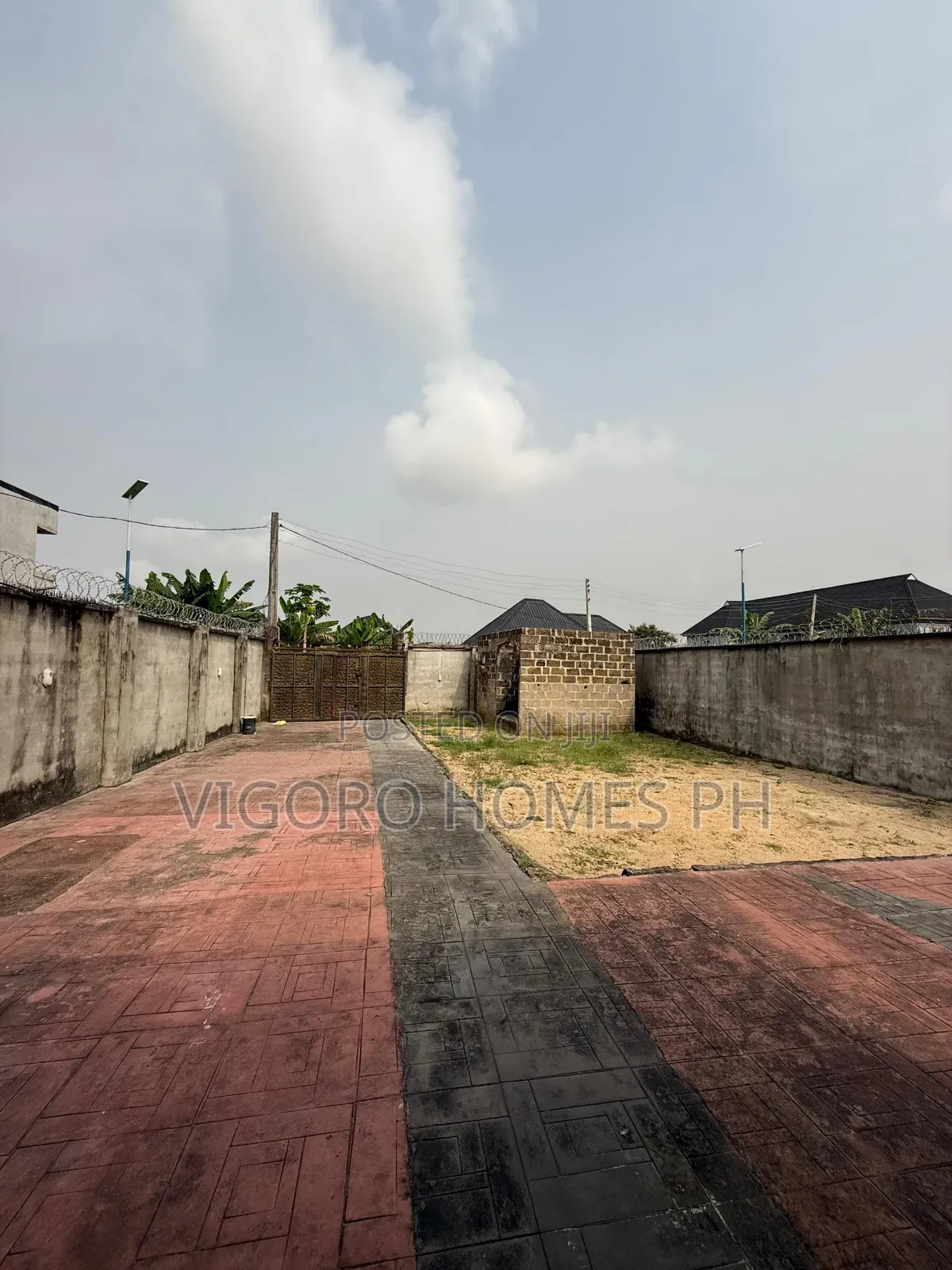 2bdrm Bungalow in Rumuoparali for sale in Rumuoparali