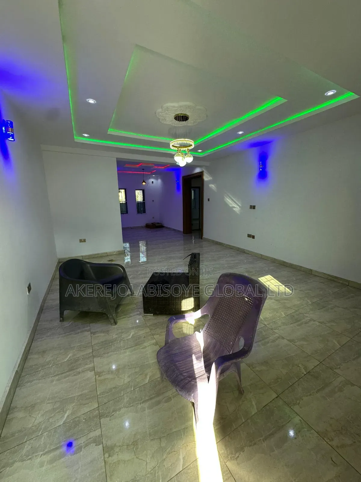 3bdrm Block of Flats in Fo1 Kubwa, Abuja for sale in Kubwa