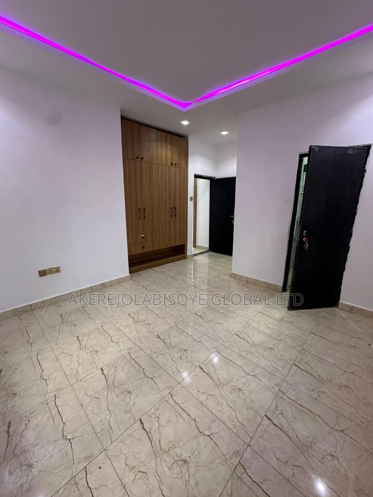 3bdrm Block of Flats in Fo1 Kubwa, Abuja for sale in Kubwa