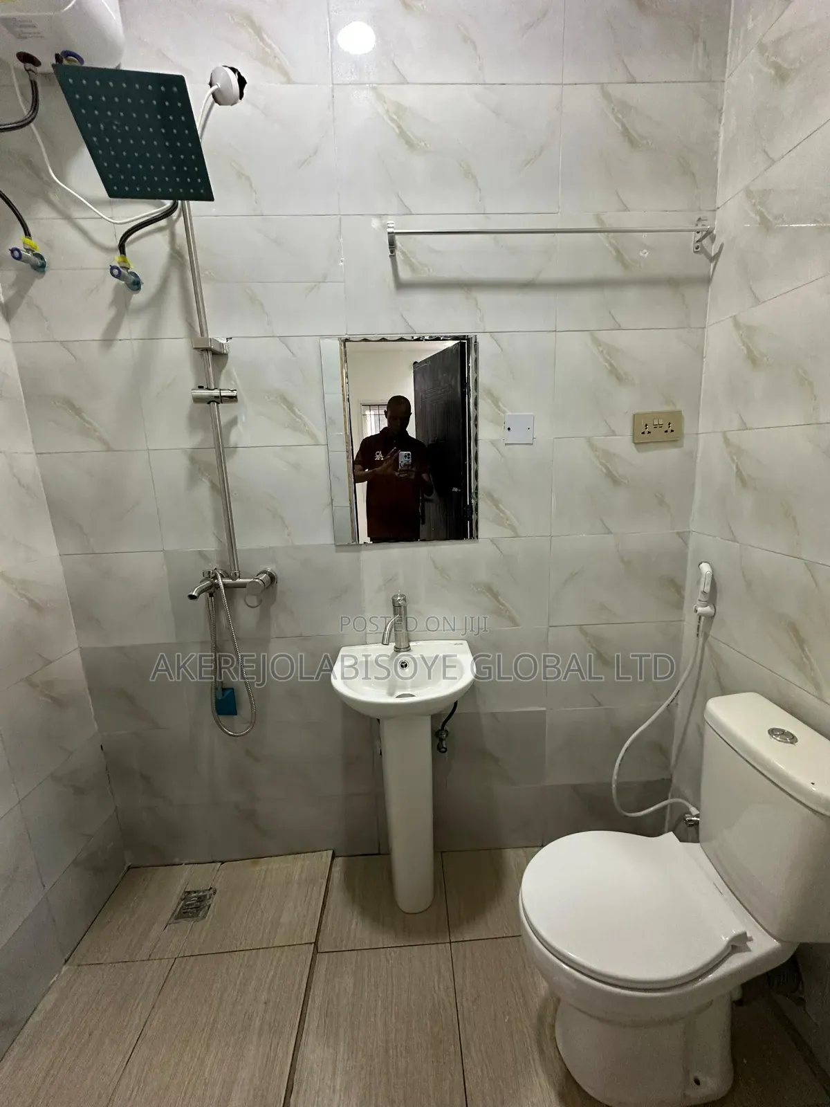 3bdrm Block of Flats in Fo1 Kubwa, Abuja for sale in Kubwa