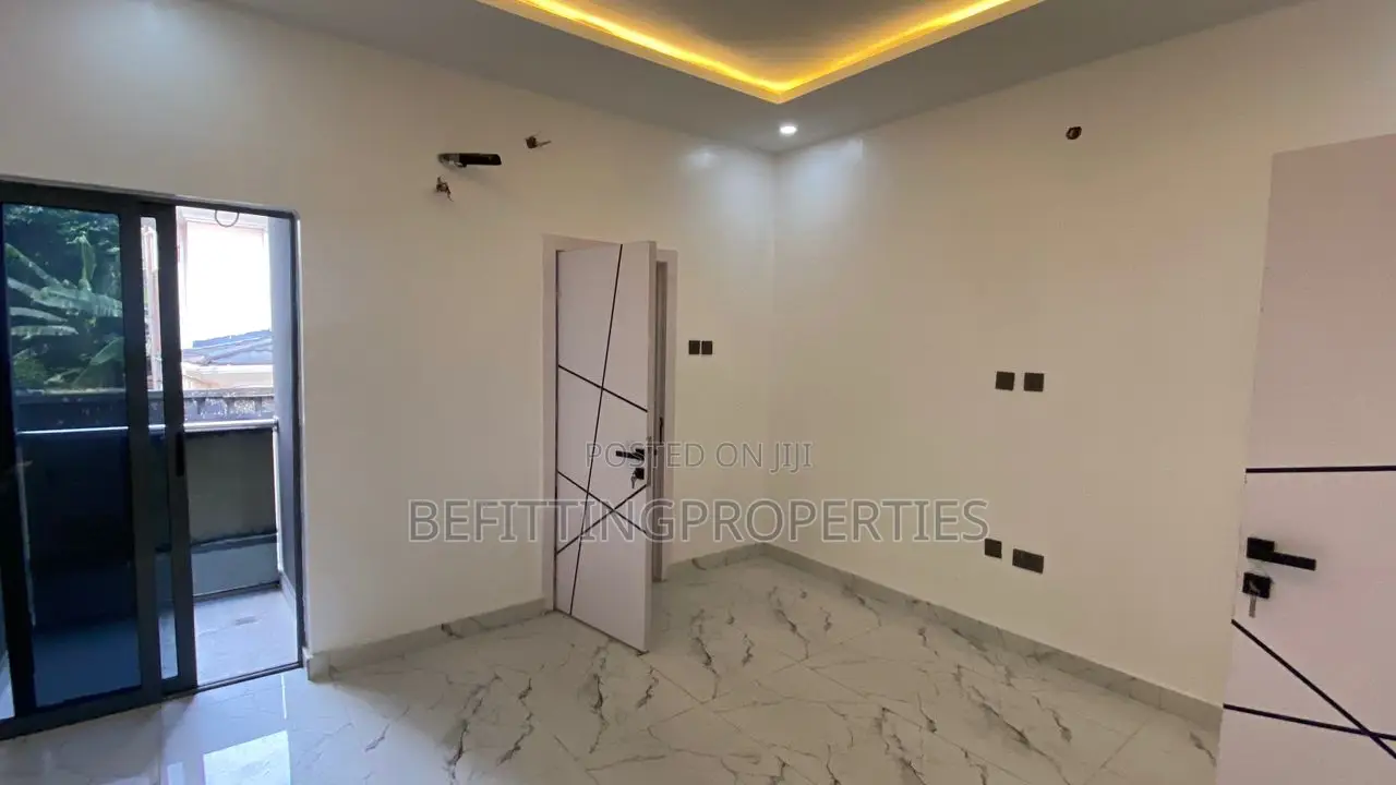 4bdrm Duplex in Ikeja for sale in Ikeja