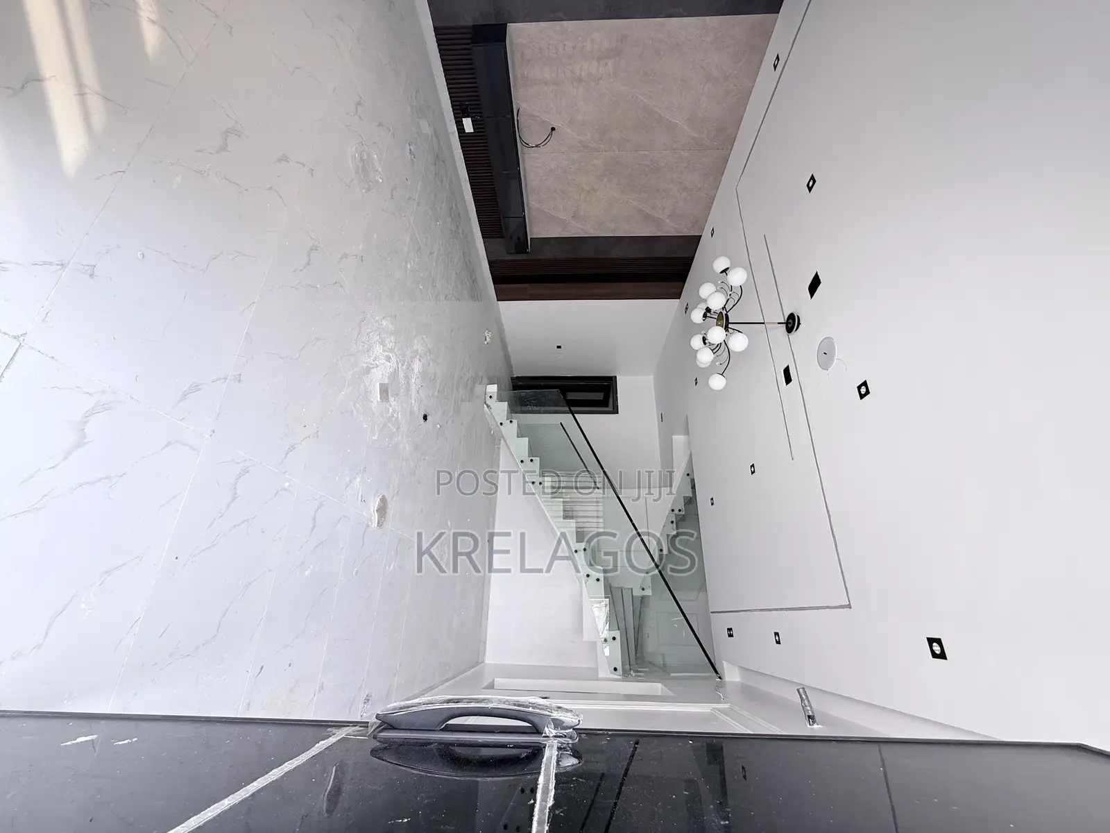 4bdrm Duplex in Lekki County, Ikota for sale in Ikota