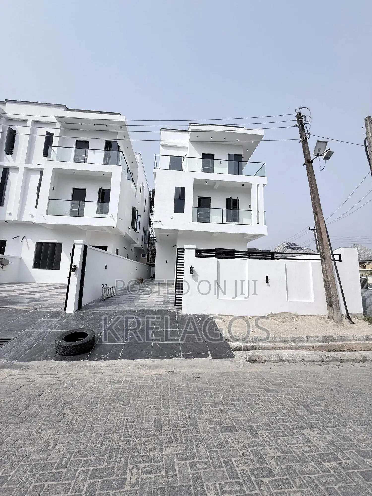 5bdrm Duplex in Lekki County, Ikota for sale in Ikota