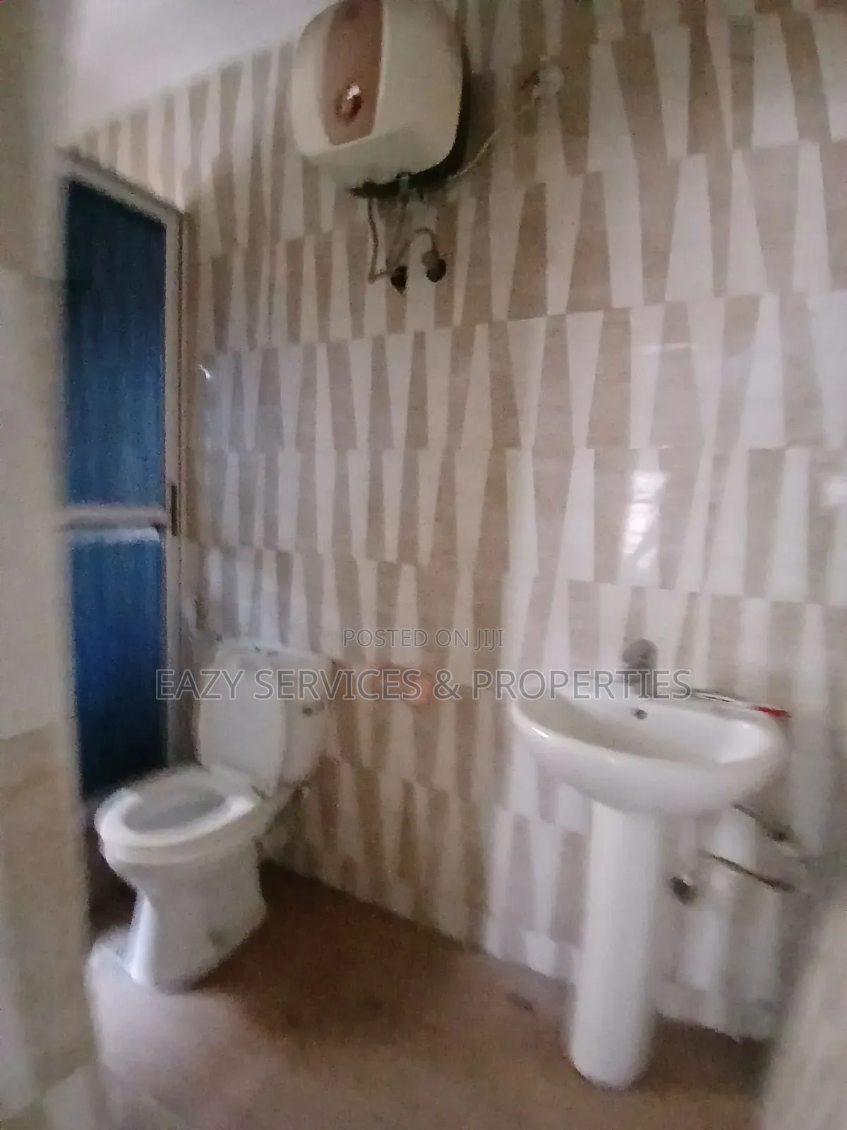 4bdrm Duplex in Secured Estate, Ajah for sale in Ajah