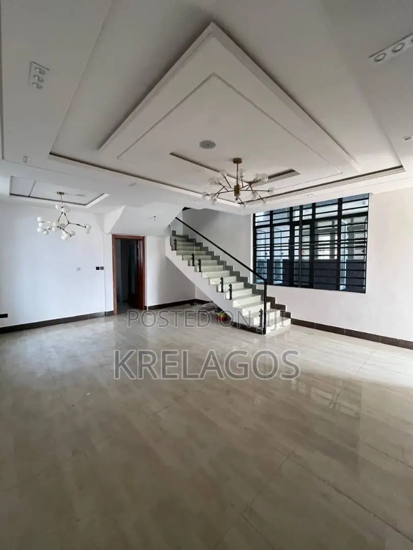 5bdrm Duplex in Lekki Phase for rent in Lekki Phase 1