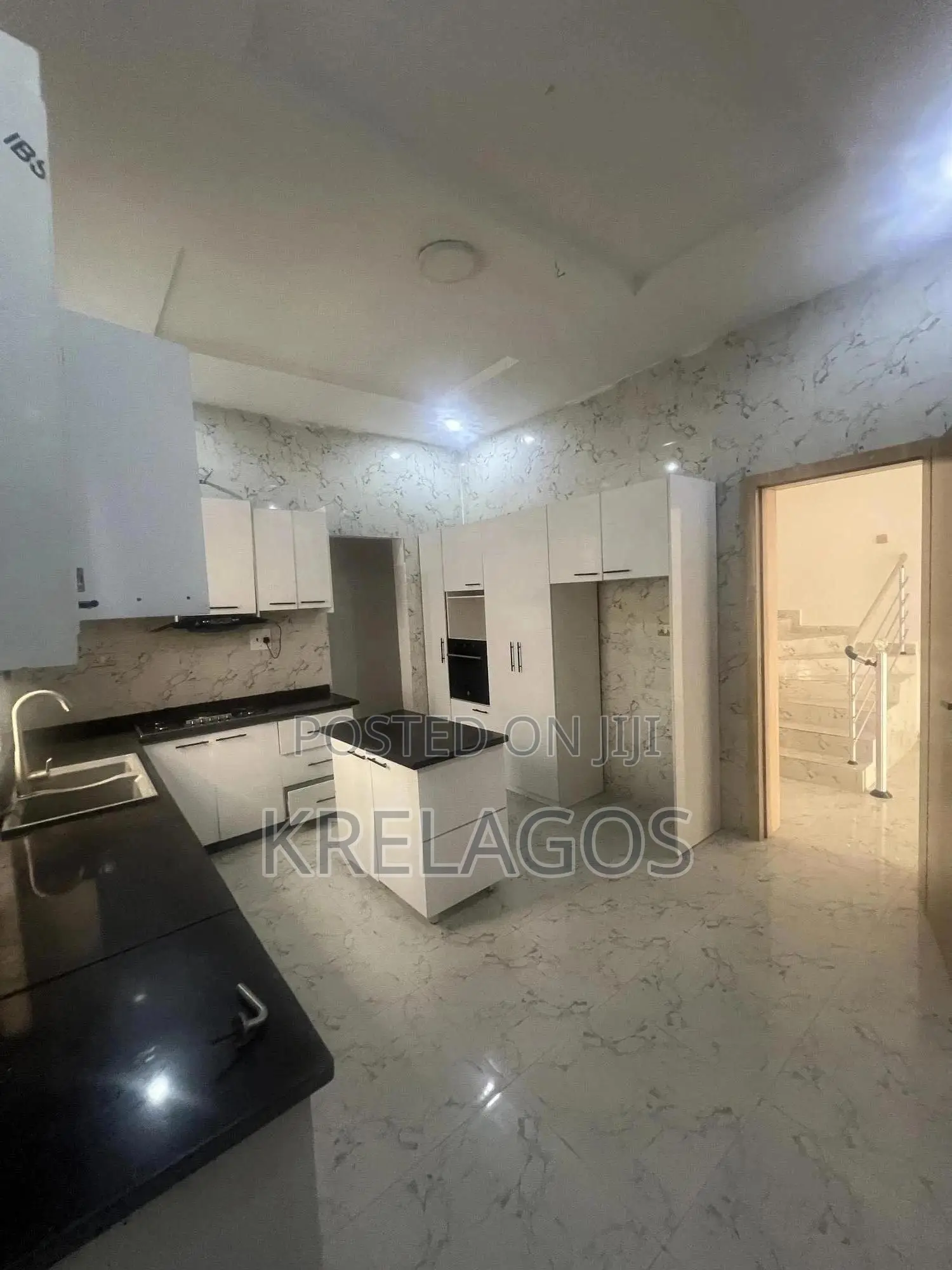 4bdrm Duplex in Lekki County, Ikota for sale in Ikota