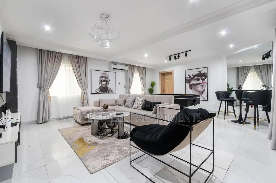 Beautiful 2 Bedroom Apartment With Snooker Board in Lekki Phase 1