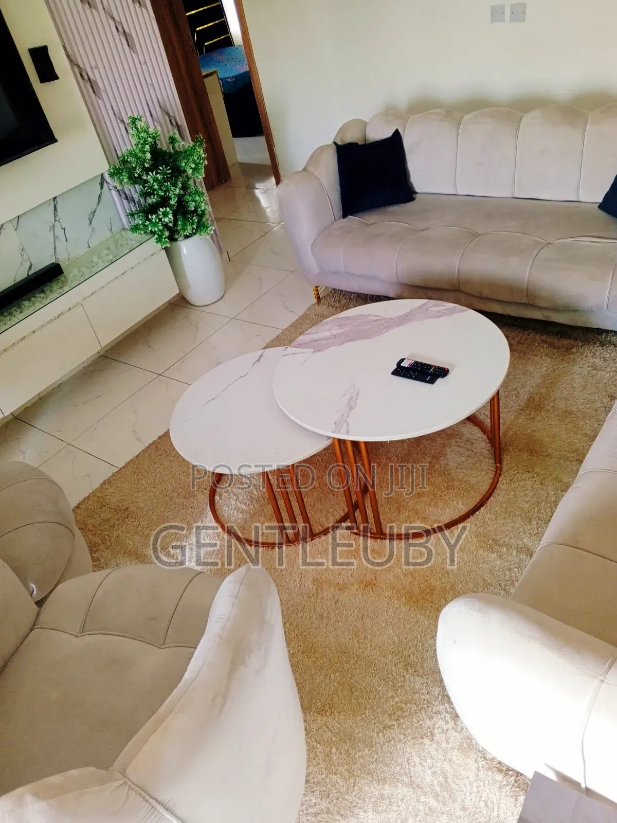 Furnished 2bdrm Apartment in Harris Drive, Lekki Phase 2 for rent in Lekki Phase 2
