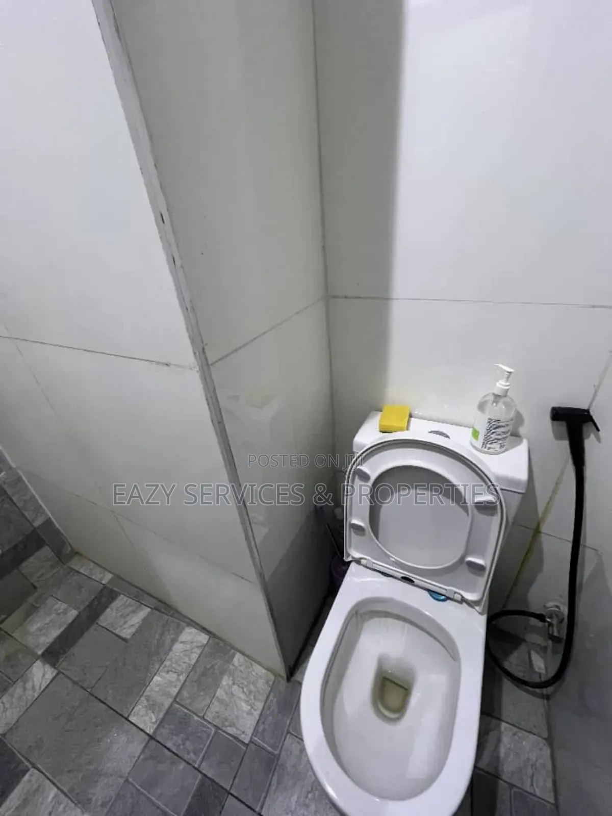 Furnished Studio Apartment in Secured Estate, Victoria Island for rent in Victoria Island