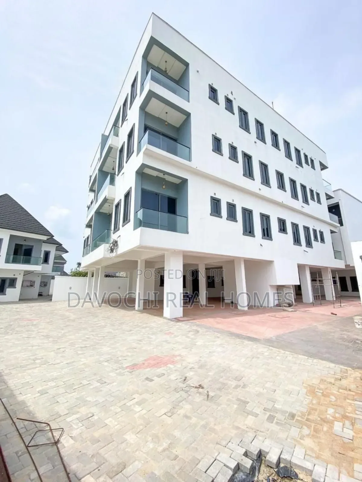 2bdrm Apartment in Ologolo, Lekki for rent in Lekki