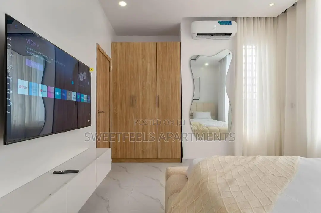 Champagne Luxurious 2 Bedroom Apartment in Ikate