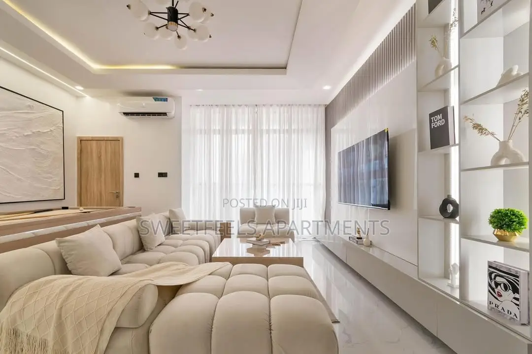 Champagne Luxurious 2 Bedroom Apartment in Ikate