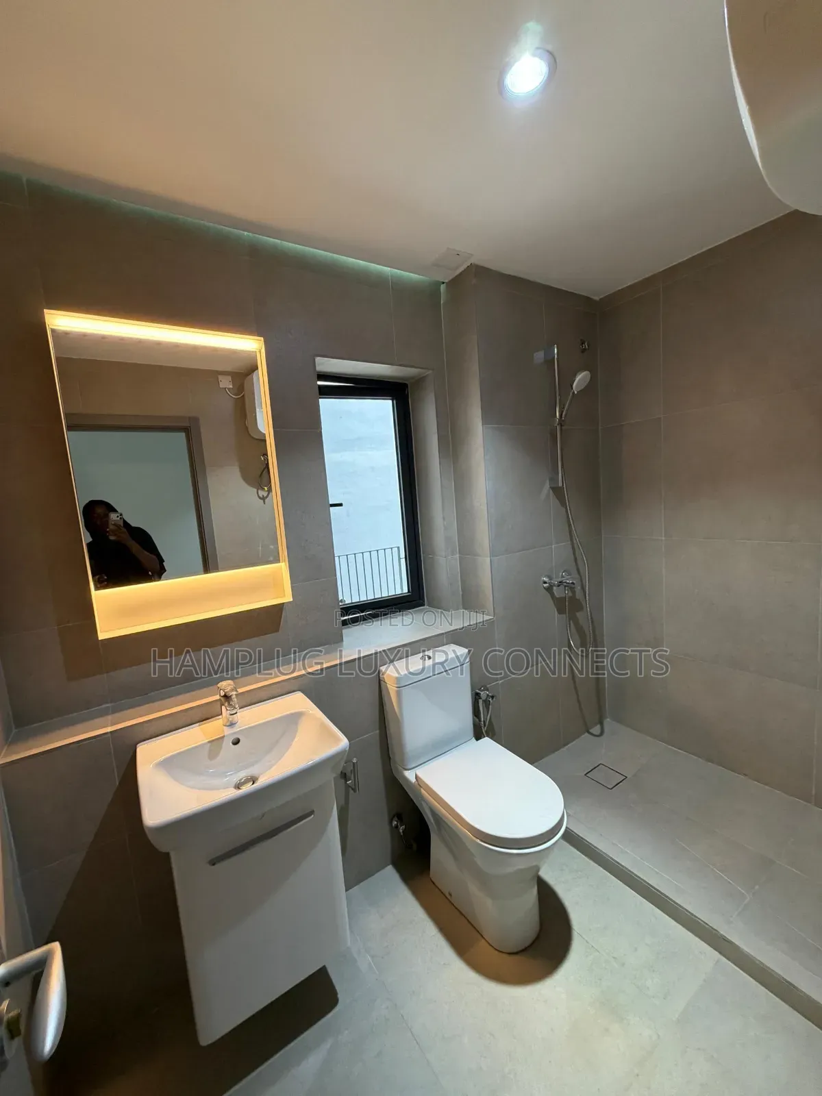Furnished 5bdrm Duplex in Jahi for sale in Jahi