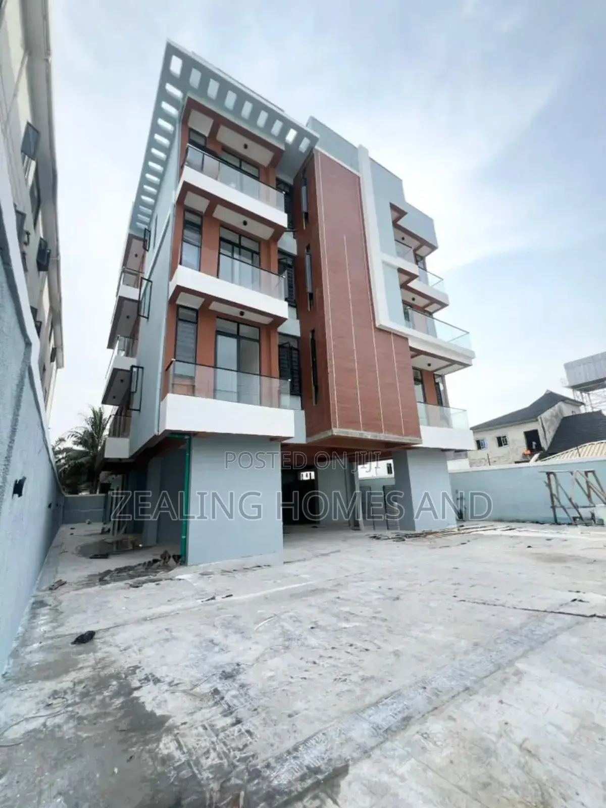 Furnished 2bdrm Block of Flats in Ologolo Estate Lekki for sale in Ologolo