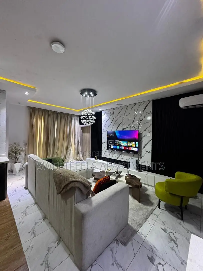 Cozy 2 Bedroom Apartment With Ps5, Gym, Swimming Pool in Lekki Expressway