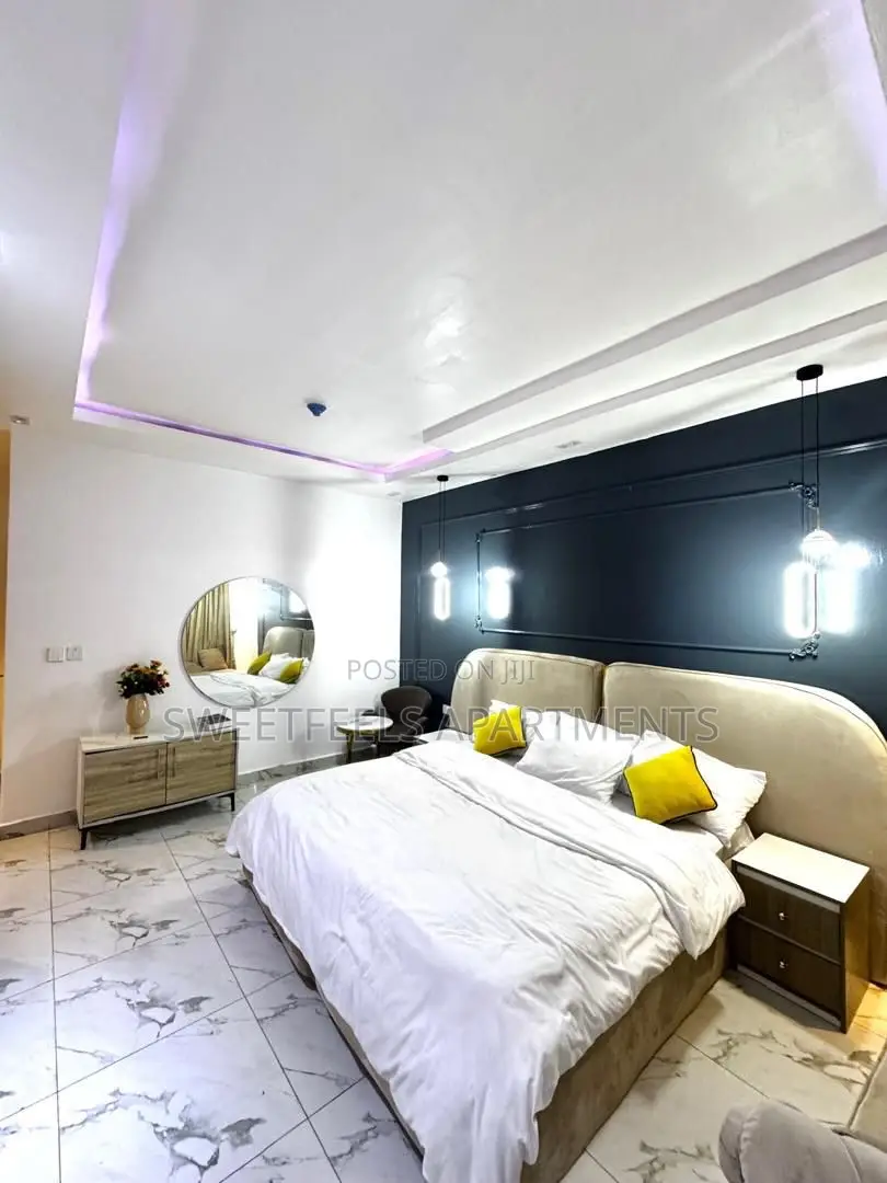 Cozy 2 Bedroom Apartment With Ps5, Gym, Swimming Pool in Lekki Expressway