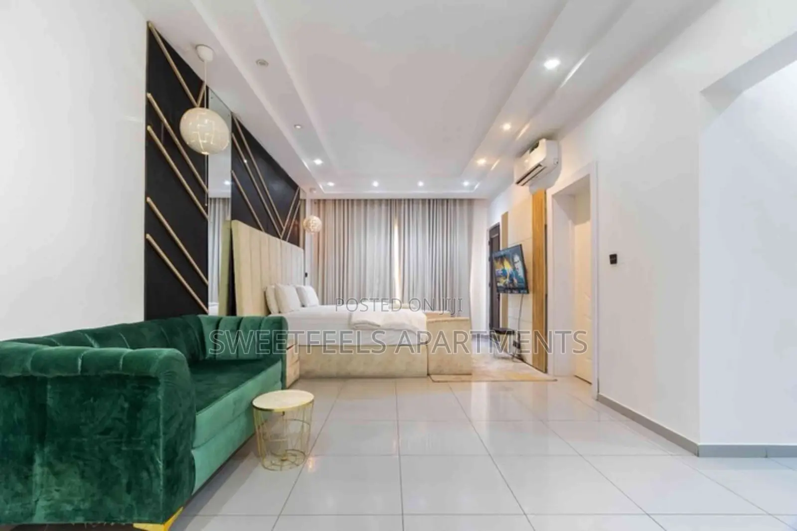 Lux 4 Bedroom Duplex With Gym, Swimming Pool, Snooker Board,Water View in Lekki Phase 1