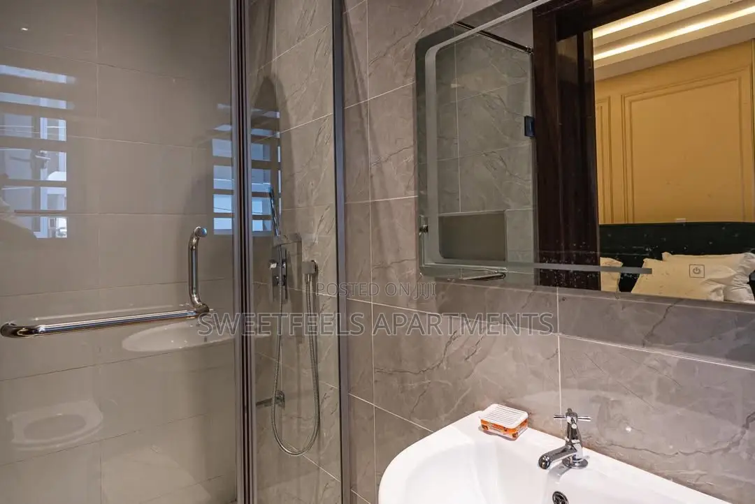 Brand New Luxury 2bedroom Ps5, Gym in Lekki Phase 1