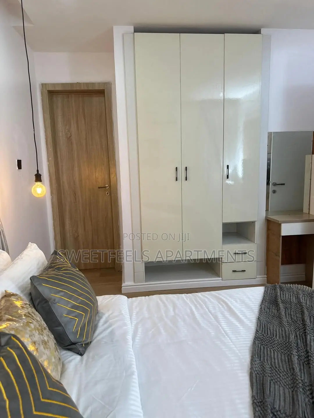 Cozy 1 Bedroom Apartment With Ps5, Swimming Pool in Lekki Phase 1