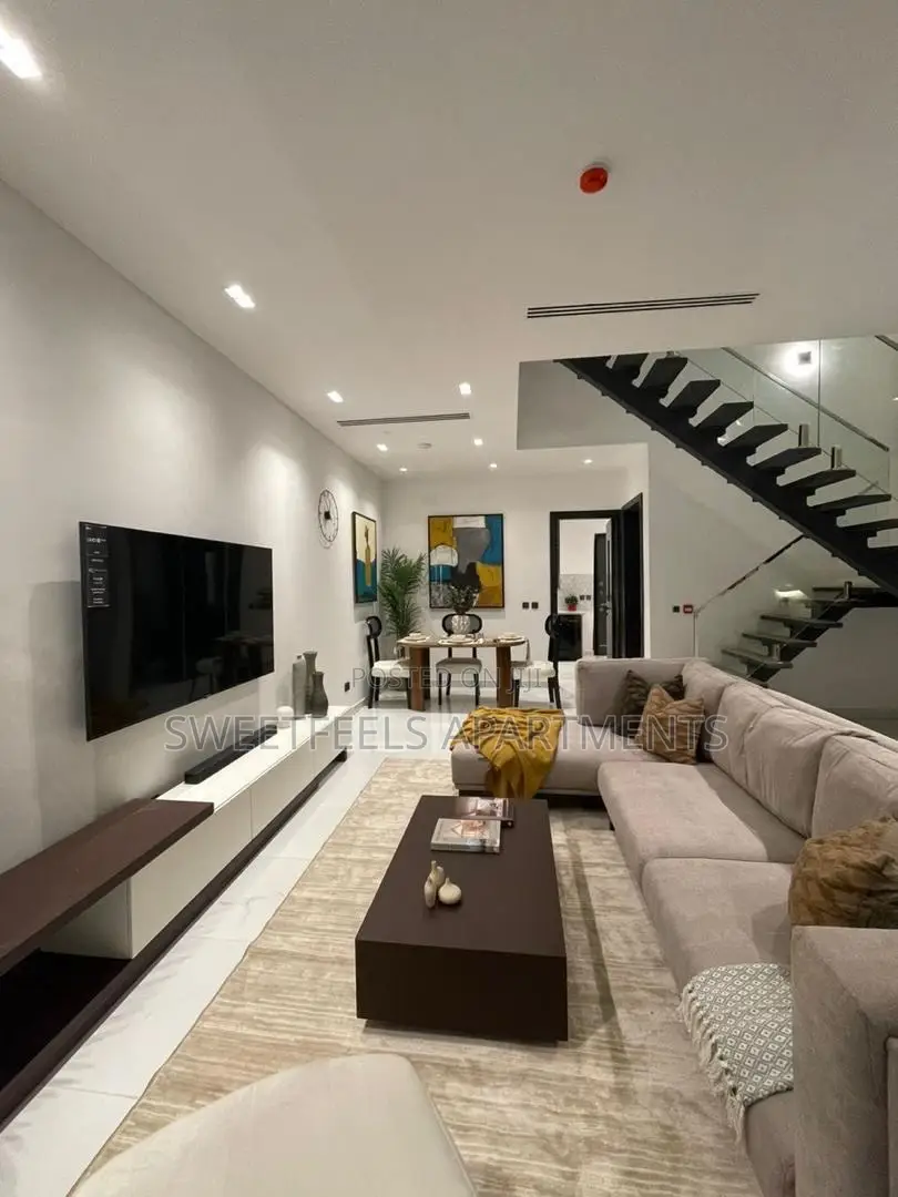 Luxurious 2 Bedroom Maisonette With Swimming Pool, Gym, Ps5 in Lekki Phase 1