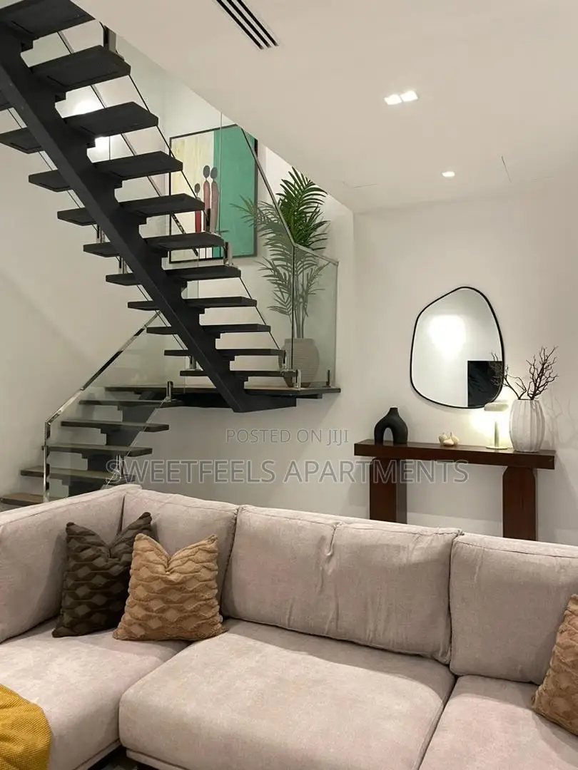 Luxurious 2 Bedroom Maisonette With Swimming Pool, Gym, Ps5 in Lekki Phase 1