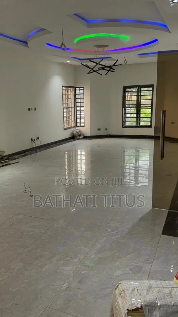4bdrm Duplex in Wuye for sale in Wuye