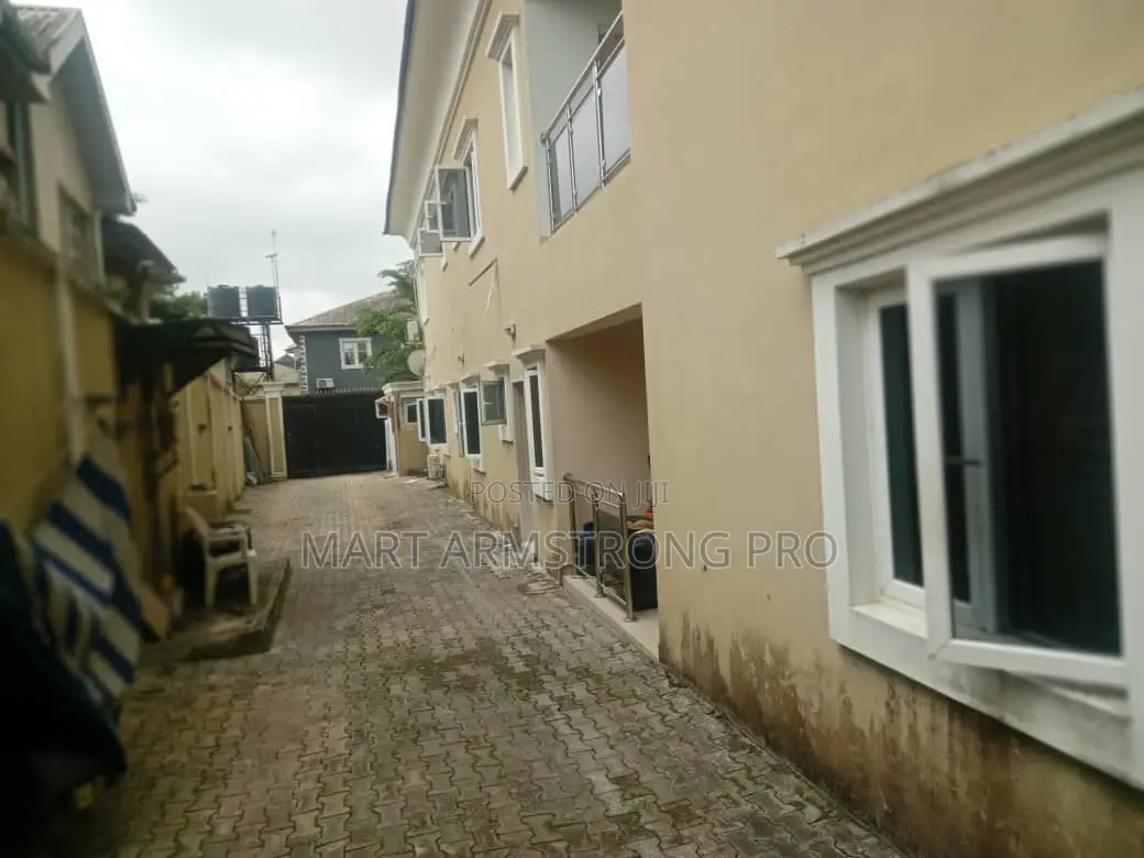 5 Bedroom Duplex in Ajao Estate in Peninsula Estate