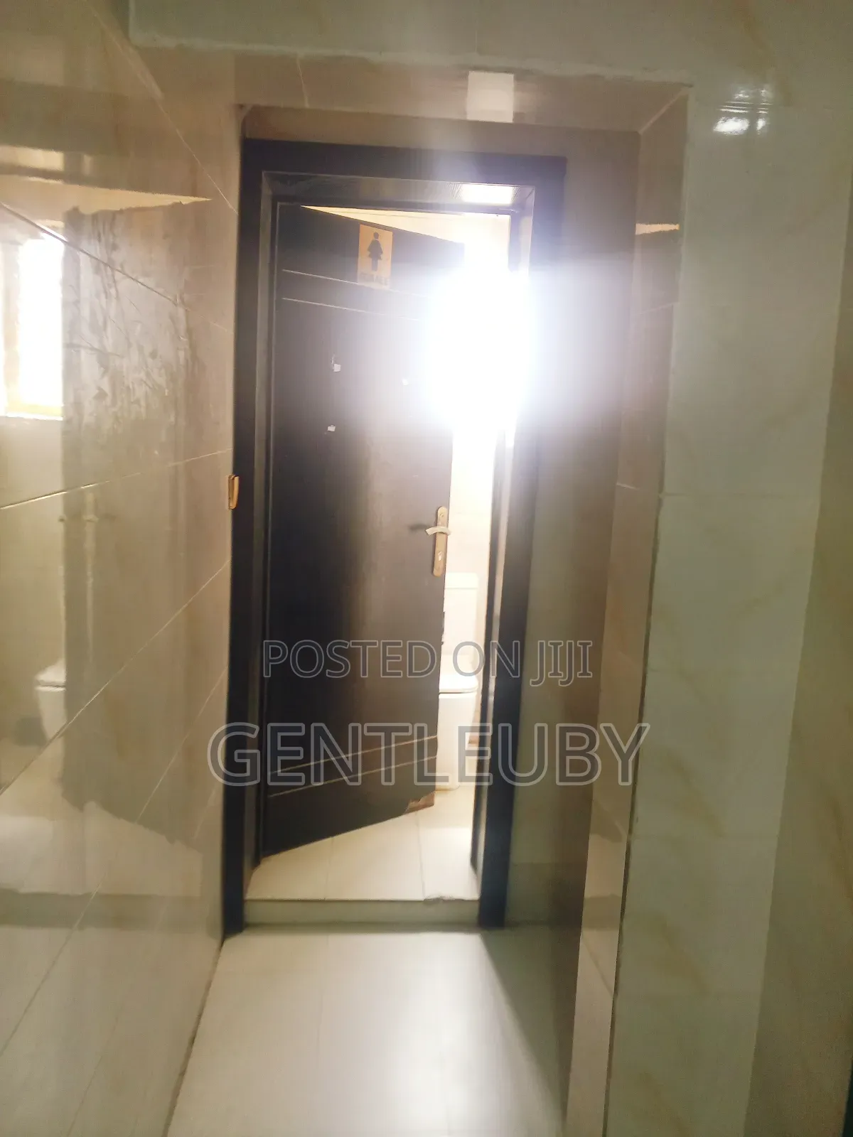 Office Space for Rent at Lekki Phase 1 in Lekki Phase 1