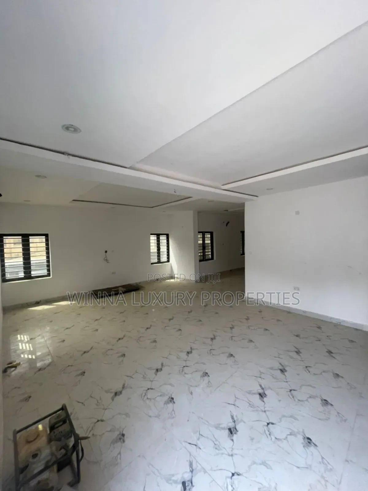 5bdrm Duplex in Nut Opposite River, Lugbe District for sale in Lugbe District