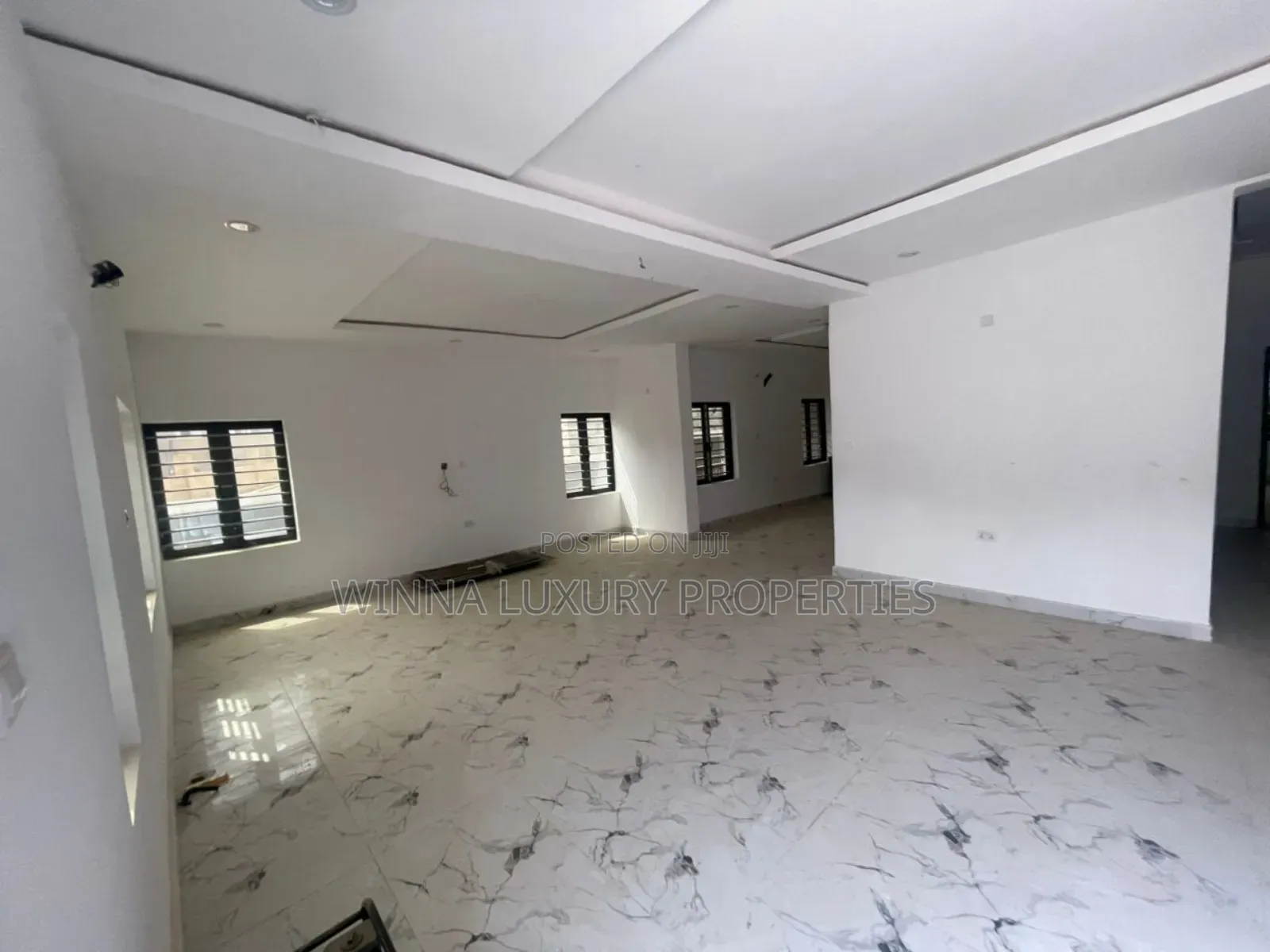 5bdrm Duplex in Nut Opposite River, Lugbe District for sale in Lugbe District