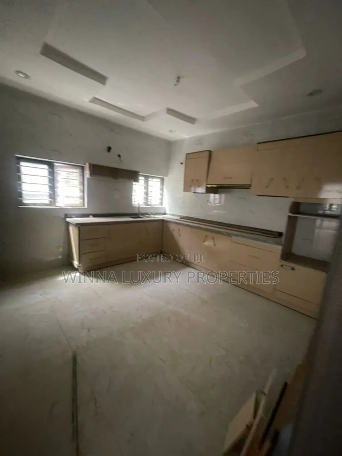 5bdrm Duplex in Nut Opposite River, Lugbe District for sale in Lugbe District