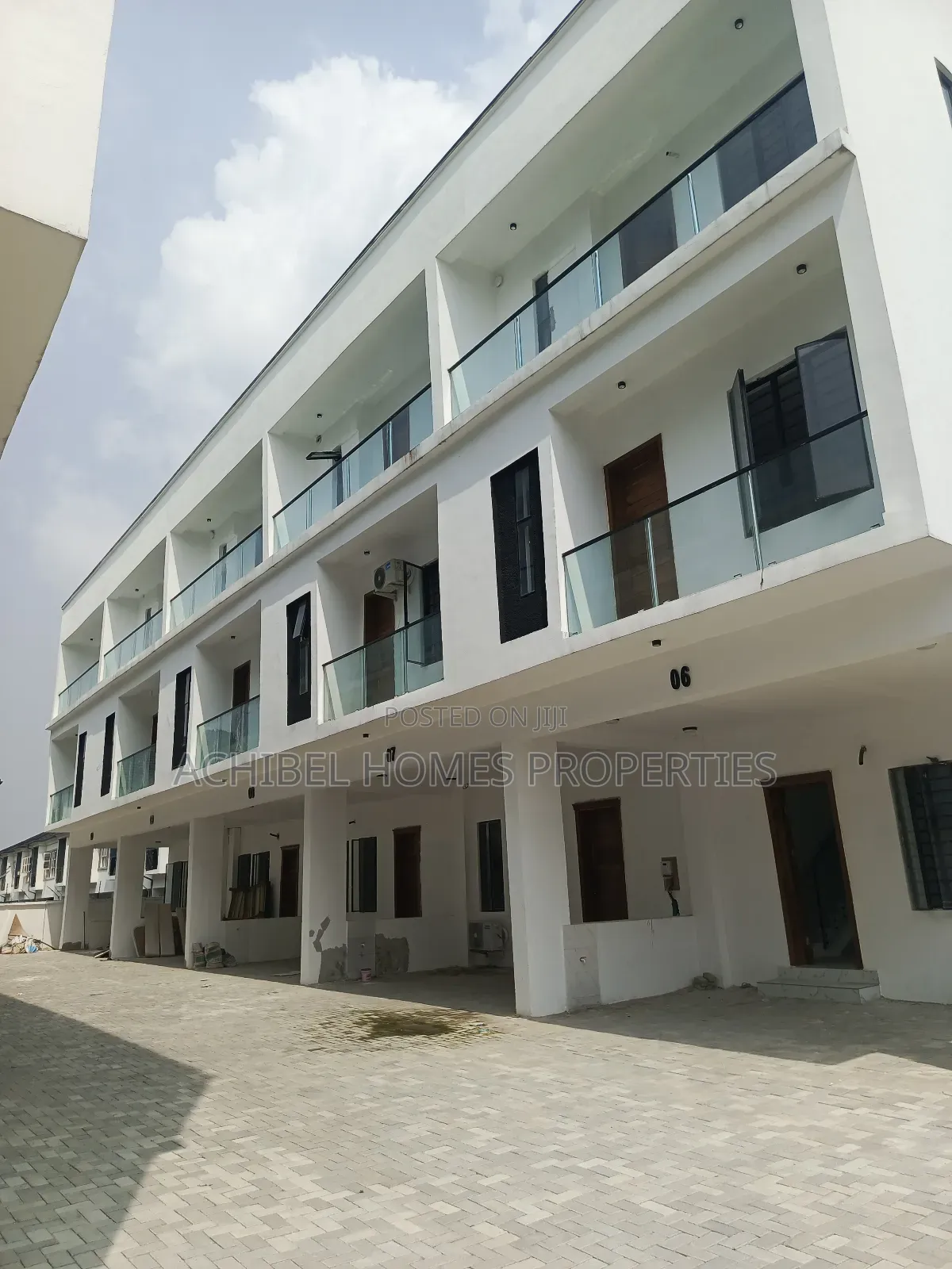 4bdrm Duplex in Orchid, Lekki Phase 2 for sale in Lekki Phase 2